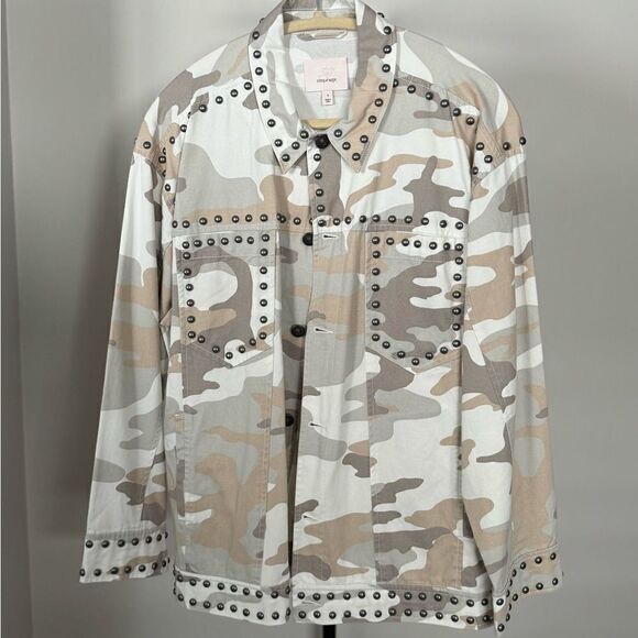⭕️ Cinq à Sept Chiara Camo Studded Jacket Women’s - Picture 10 of 14